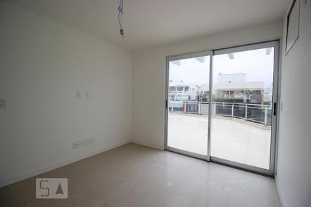 Apartamento à venda com 180m², 2 quartos e 4 vagas Apartamento à venda com 180m², 2 quartos e 4 vagasQuarto