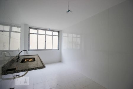 Apartamento à venda com 180m², 2 quartos e 4 vagas Apartamento à venda com 180m², 2 quartos e 4 vagasCozinha