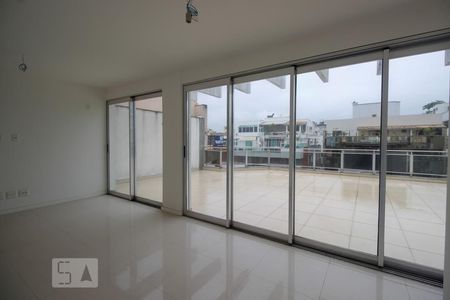 Apartamento à venda com 180m², 2 quartos e 4 vagas Apartamento à venda com 180m², 2 quartos e 4 vagasSala