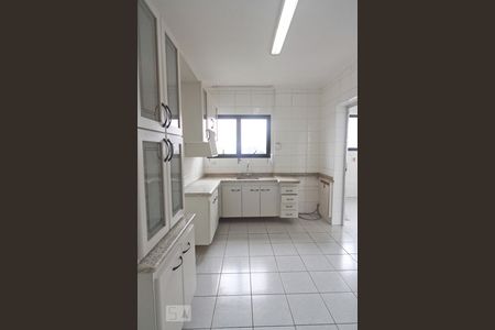 Apartamento à venda com 122m², 3 quartos e 3 vagasCozinha