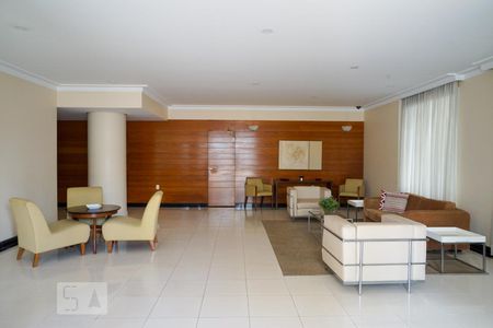 Apartamento para alugar com 74m², 2 quartos e 1 vagaHall