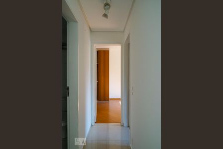 Apartamento para alugar com 74m², 2 quartos e 1 vagaCorredor