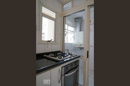 Apartamento para alugar com 74m², 2 quartos e 1 vagaCozinha