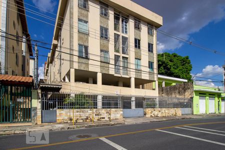 Apartamento à venda com 65m², 3 quartos e 2 vagasFachada