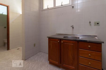 Apartamento à venda com 65m², 3 quartos e 2 vagasCozinha