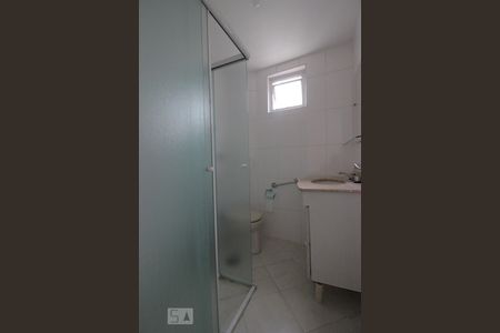 Banheiro de apartamento para alugar com 2 quartos, 72m² em Água Fria, São Paulo