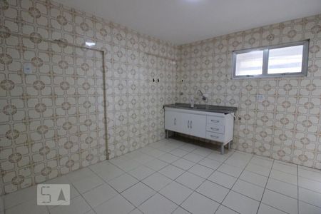 Cozinha de apartamento para alugar com 2 quartos, 72m² em Água Fria, São Paulo