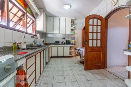 Cozinha de casa para alugar com 3 quartos, 300m² em Umuarama, Osasco
