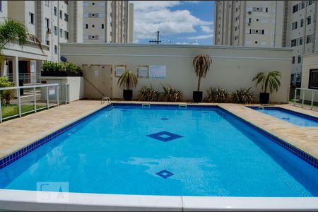 Apartamento para alugar com 64m², 2 quartos e 1 vagaÁrea comum - Piscina