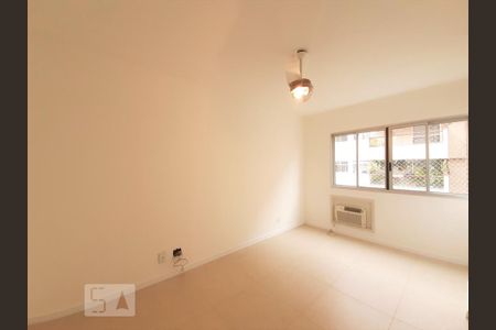 Apartamento à venda com 82m², 3 quartos e 1 vagaQuarto 2