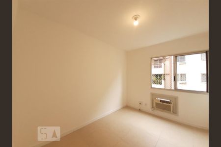 Apartamento à venda com 82m², 3 quartos e 1 vagaQuarto 1