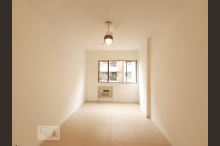 Apartamento à venda com 82m², 3 quartos e 1 vagaQuarto 2