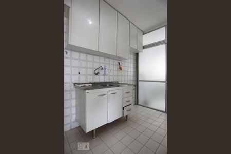 Apartamento para alugar com 95m², 2 quartos e 1 vaga Apartamento para alugar com 95m², 2 quartos e 1 vagaCozinha