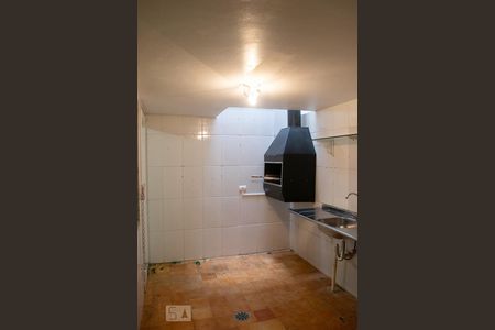 Casa para alugar com 114m², 2 quartos e 1 vaga Casa para alugar com 114m², 2 quartos e 1 vagaQUINTAL