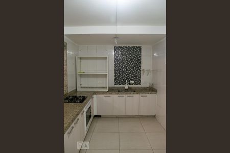 Casa para alugar com 114m², 2 quartos e 1 vaga Casa para alugar com 114m², 2 quartos e 1 vagaCOZINHA