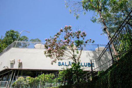 Apartamento para alugar com 64m², 3 quartos e 1 vagaClube