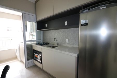 Cozinha de apartamento para alugar com 1 quarto, 45m² em Santa Efigênia, São Paulo