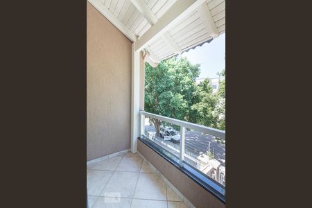 Sacada Dormitório 2 de casa à venda com 5 quartos, 458m² em Chácara das Pedras, Porto Alegre