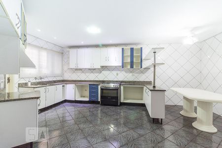 Casa à venda com 458m², 5 quartos e 5 vagasCozinha