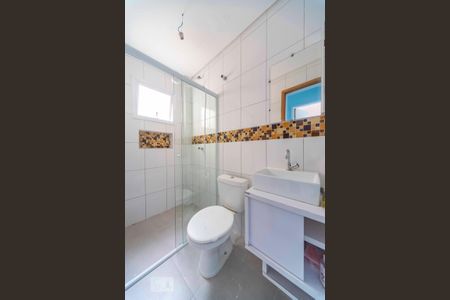 Banheiro  de apartamento para alugar com 2 quartos, 55m² em Vila Humaitá, Santo André