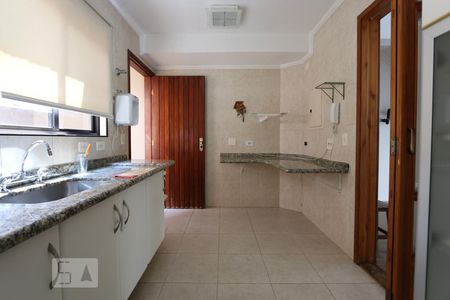 cozinha de casa de condomínio para alugar com 3 quartos, 100m² em Parque Reboucas, São Paulo
