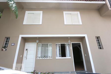 fachada de casa de condomínio à venda com 3 quartos, 100m² em Parque Reboucas, São Paulo