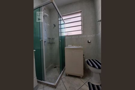 Banheiro de apartamento à venda com 1 quarto, 42m² em Centro Histórico, Porto Alegre