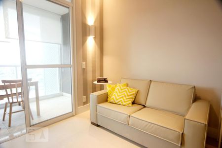 Sala de kitnet/studio para alugar com 1 quarto, 35m² em Real Parque, São Paulo
