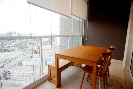 varanda de kitnet/studio para alugar com 1 quarto, 35m² em Real Parque, São Paulo