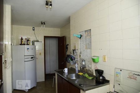 Apartamento à venda com 78m², 2 quartos e 1 vagaCozinha