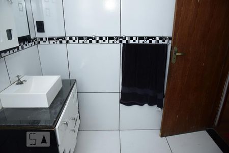 Apartamento à venda com 78m², 2 quartos e 1 vagaBanheiro Social