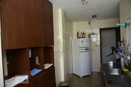 Apartamento à venda com 78m², 2 quartos e 1 vagaCozinha
