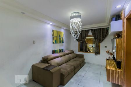 Sala de casa para alugar com 3 quartos, 380m² em Cidade Antônio Estevão de Carvalho, São Paulo