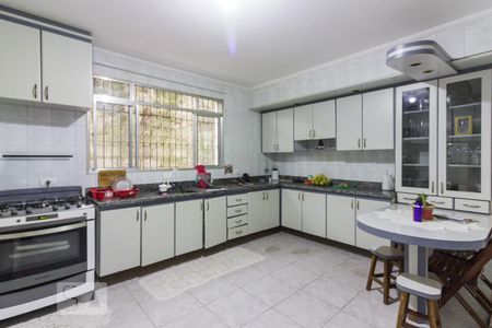 Casa à venda com 255m², 4 quartos e 3 vagasCozinha