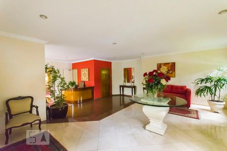 Apartamento à venda com 300m², 4 quartos e 4 vagasHall social