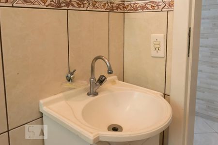 Casa para alugar com 115m², 3 quartos e 2 vagasQuarto 3 - Suíte/ Banheiro (Pia)