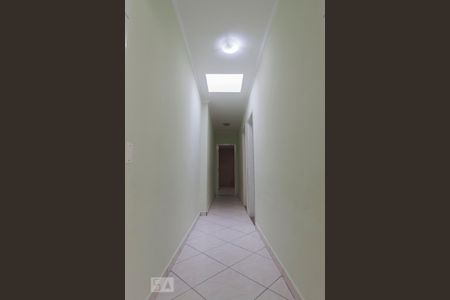 Casa para alugar com 115m², 3 quartos e 2 vagasCorredor