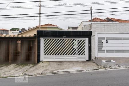 Casa para alugar com 115m², 3 quartos e 2 vagasFachada