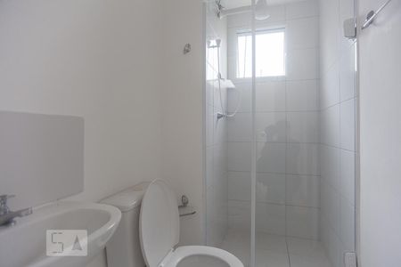 Banheiro de apartamento à venda com 2 quartos, 46m² em Vila Marieta, Campinas