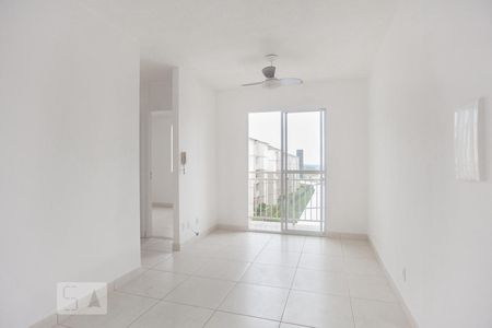 Sala de apartamento para alugar com 2 quartos, 46m² em Vila Marieta, Campinas