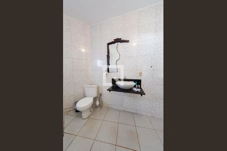 Casa à venda com 386m², 4 quartos e 3 vagasBanheiro suíte 1