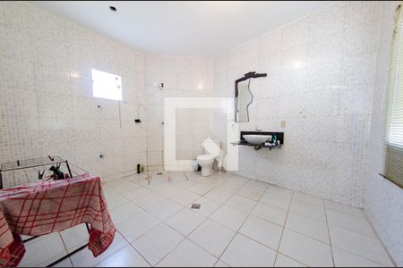 Casa à venda com 386m², 4 quartos e 3 vagasBanheiro suíte 1