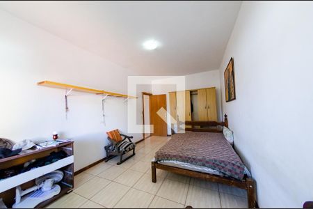 Casa à venda com 386m², 4 quartos e 3 vagasSuíte 1