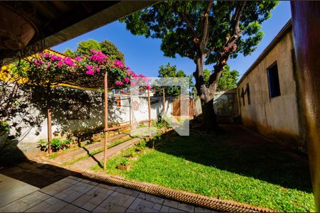 Casa à venda com 386m², 4 quartos e 3 vagasEntrada