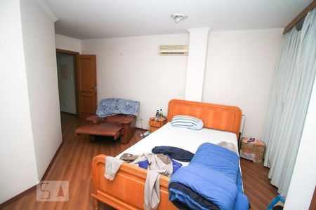 Quarto Suíte de casa para alugar com 3 quartos, 240m² em Jardim Anália Franco, São Paulo