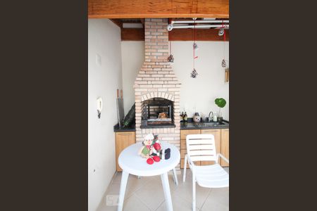 Casa à venda com 240m², 3 quartos e 3 vagasÁrea comum - Churrasqueira