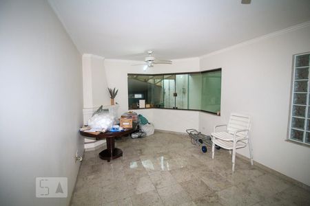 Sala de Estar de casa para alugar com 3 quartos, 240m² em Jardim Anália Franco, São Paulo
