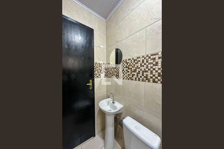 Banheiro de apartamento para alugar com 1 quarto, 25m² em Vila Romero, São Paulo