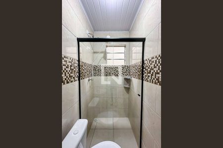 Banheiro de apartamento para alugar com 1 quarto, 25m² em Vila Romero, São Paulo