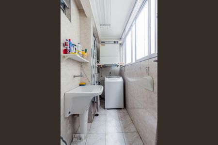 Apartamento para alugar com 65m², 2 quartos e 1 vagaÁrea de serviço